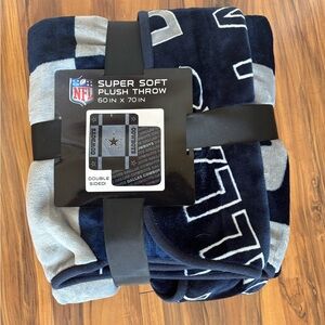 New NFL Dallas Cowboys Super Soft Plush Throw double sided design 60”x 70”